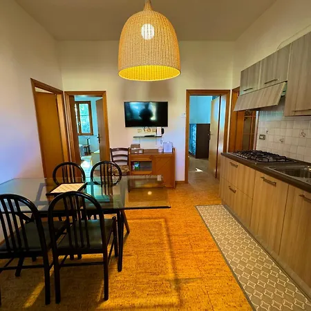 Centro 3 Da Letto 1 Bagno Τσεζένα